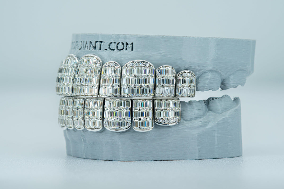Emerald VVS Moissanite Diamond Grillz - Agoradiant