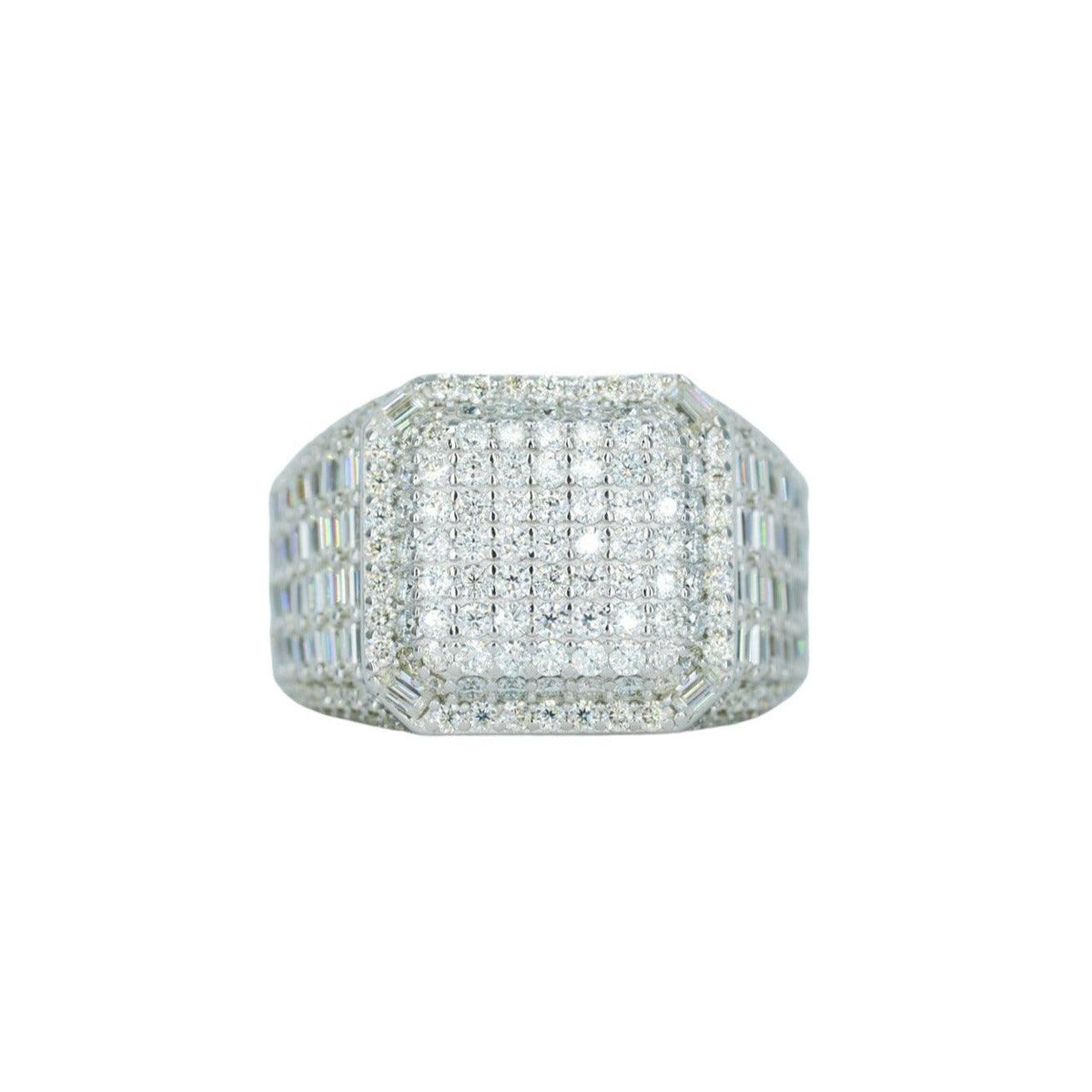 Square baguette and Round VVS Moissanite Diamond Ring - Agoradiant