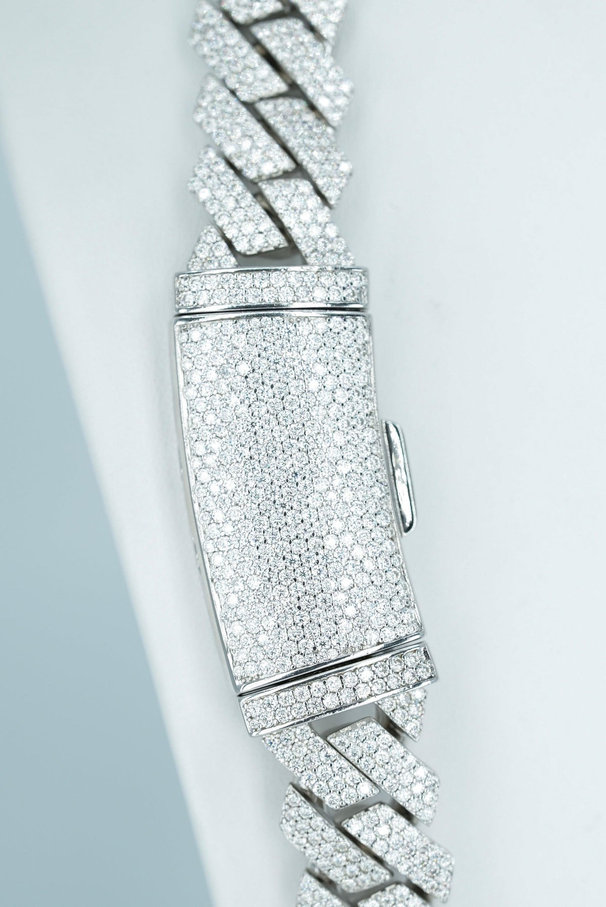 16mm VVS Moissanite Diamond Cuban Necklace - Agoradiant