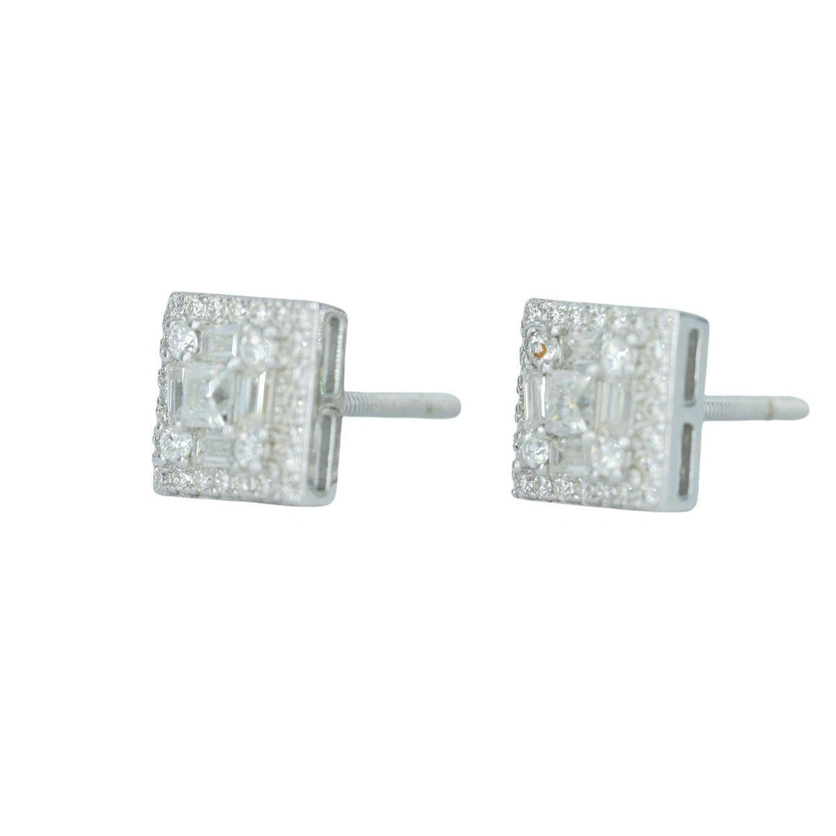 6976: Round And Baguette Diamond Earing - Agoradiant