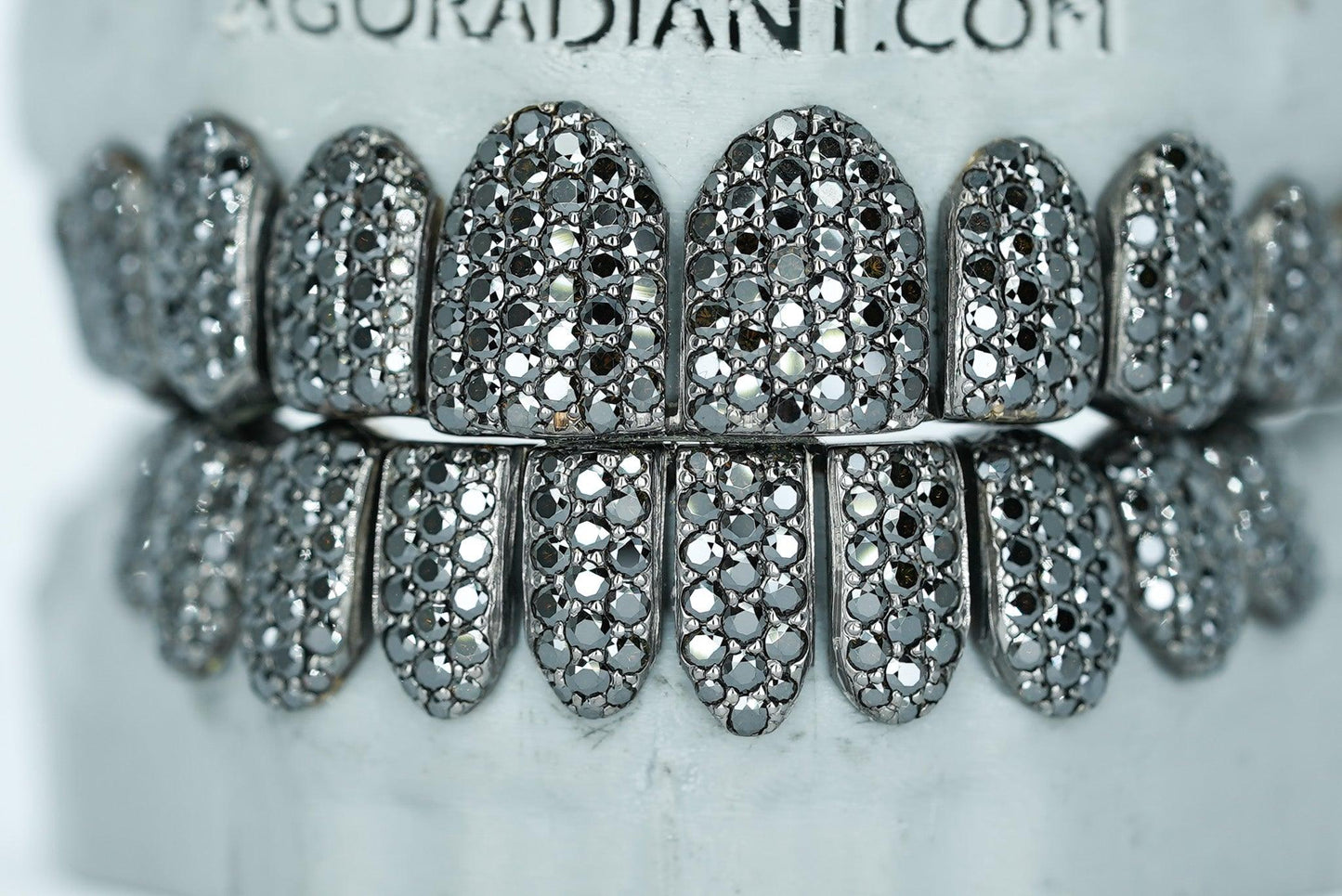 Black VVS Moissanite Diamond Grillz - Agoradiant