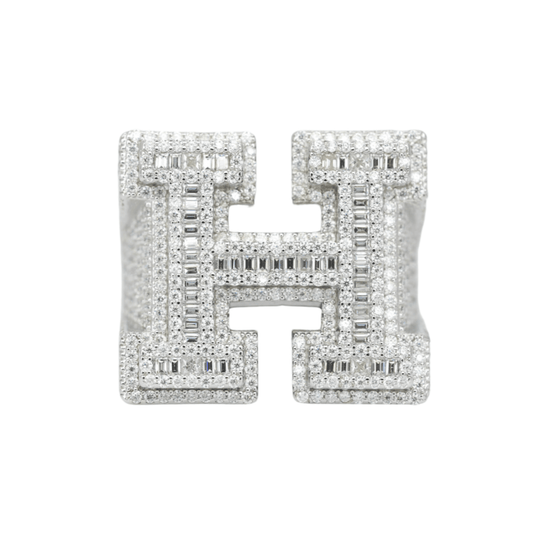 Round And Baguette Letter H Ring - Agoradiant