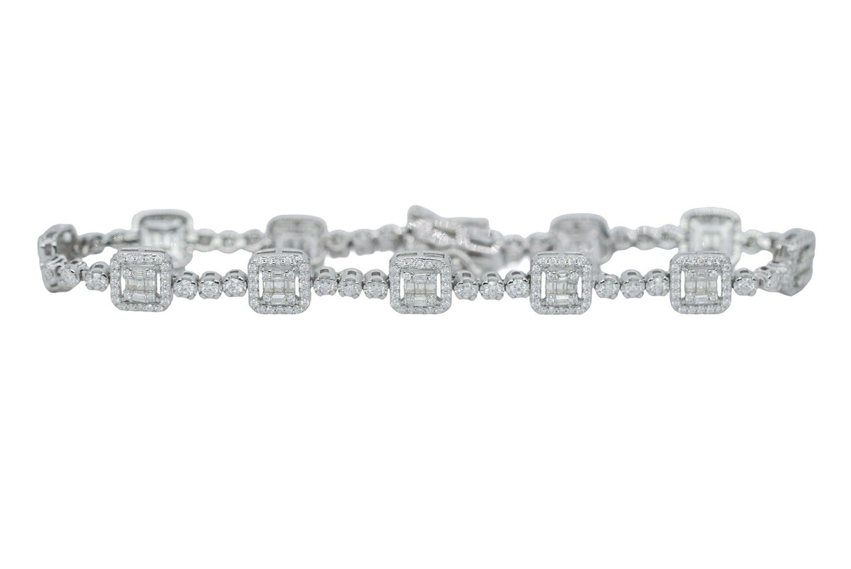Round And Baguette VVS Moissanite Diamond Women Bracelet - Agoradiant