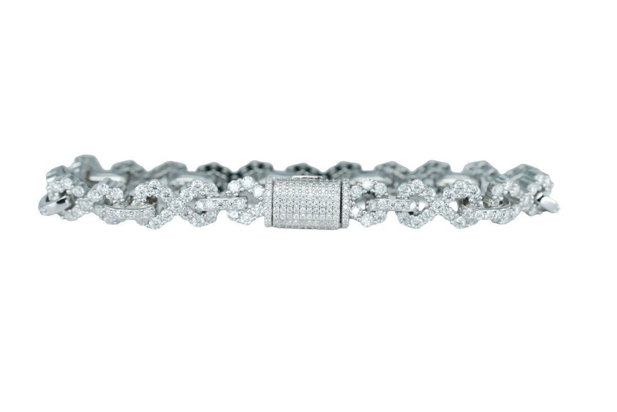 Round VVS Moissanite Diamond Infinity Bracelet - Agoradiant